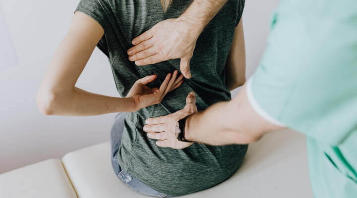 Dor nas costas durante a menstruação